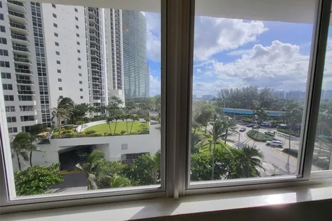 19201 E Collins Ave # 442, Sunny Isles Beach FL 33160