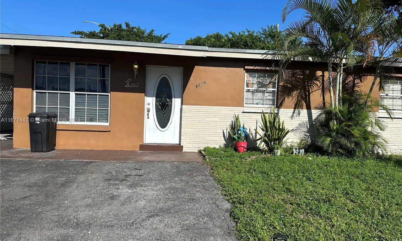 4812 SW 45th Ave, Dania Beach FL 33314