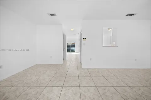 16260 SW 97th St, Miami FL 33196