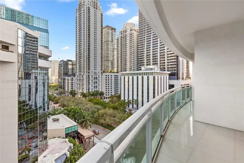 951 Brickell Ave # 1010, Miami FL 33131