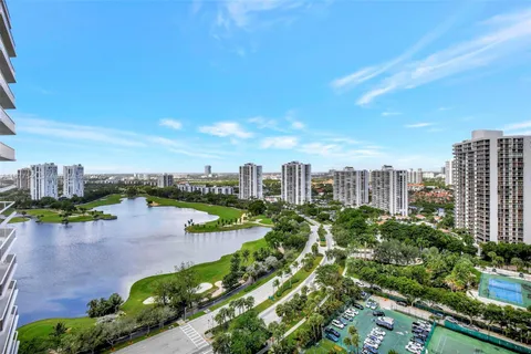 20185 E Country Club Dr # 2209, Aventura FL 33180