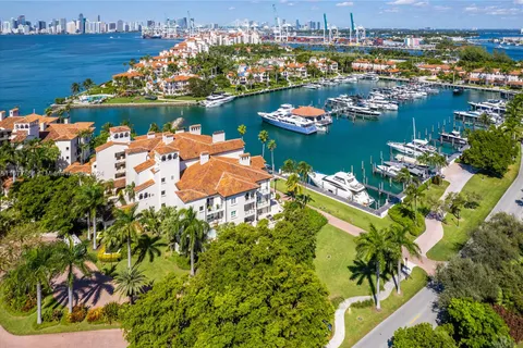 2522 Fisher Island # 6202, Miami Beach FL 33109