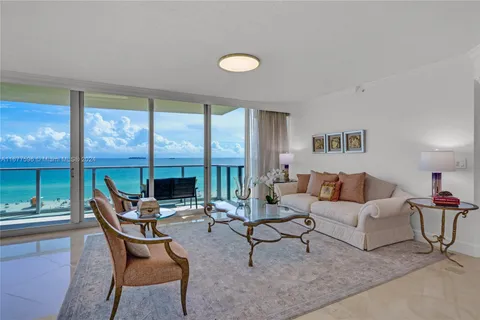 1455 Ocean Dr # 909, Miami Beach FL 33139