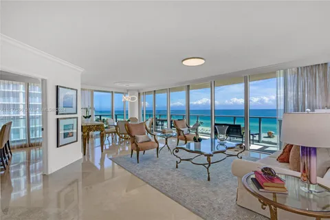 1455 Ocean Dr # 909, Miami Beach FL 33139