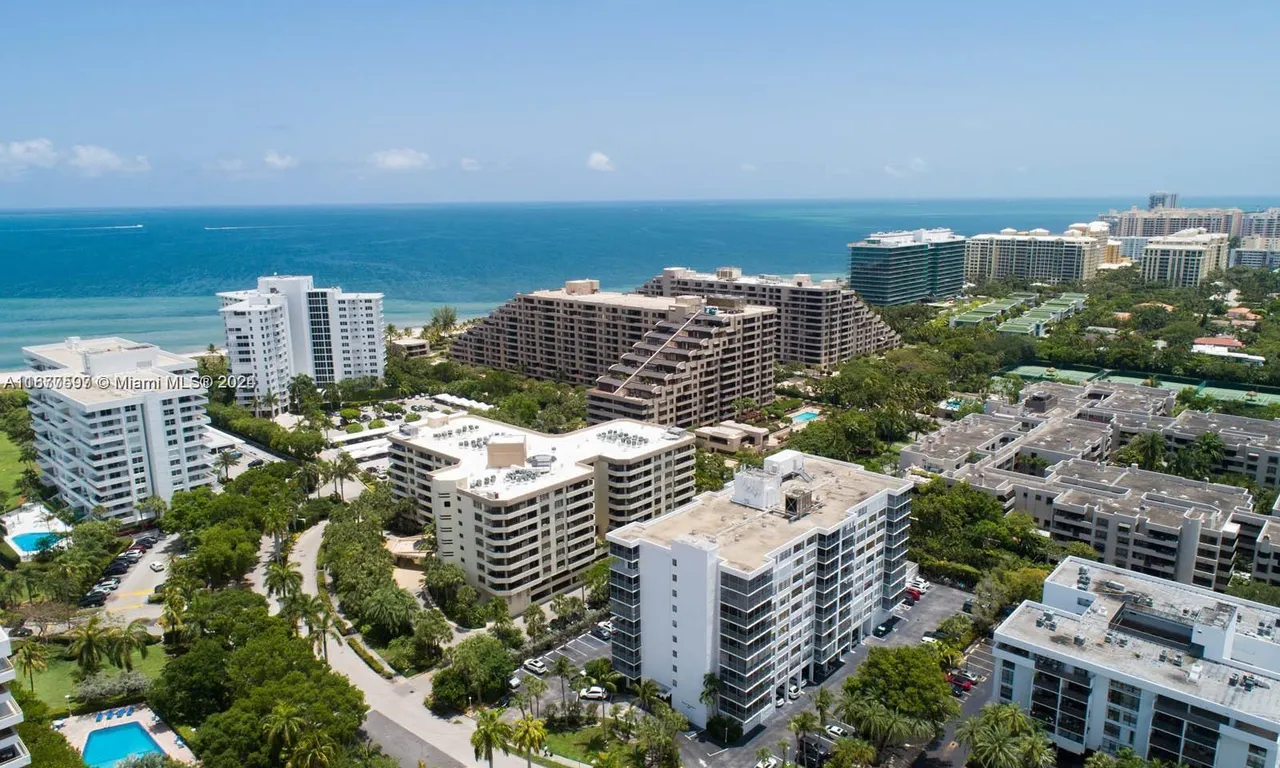 150 Ocean Lane Dr # 10E, Key Biscayne FL 33149