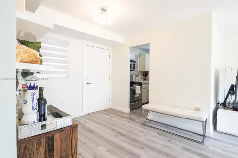 730 Pennsylvania # 302, Miami Beach FL 33139