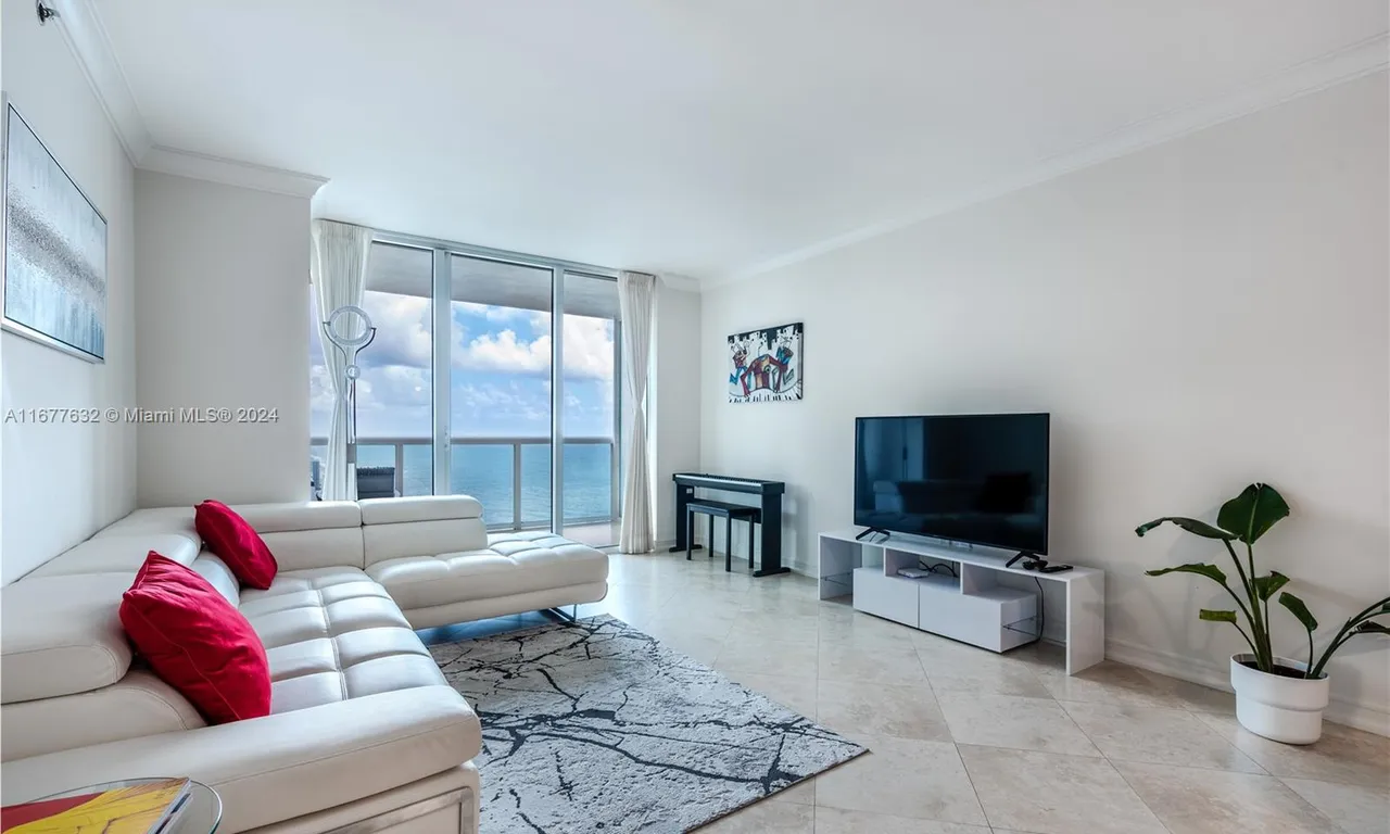 1830 S Ocean Dr # 3511, Hallandale Beach FL 33009