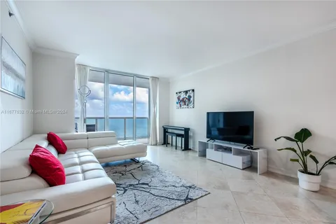 1830 S Ocean Dr # 3511, Hallandale Beach FL 33009