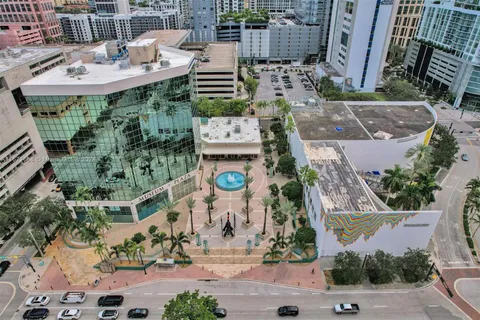 200 S Andrews Ave # 303, Fort Lauderdale FL 33301