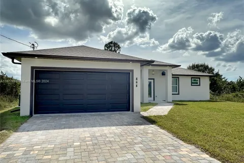 868 Cervantes, Lehigh Acres FL 33974