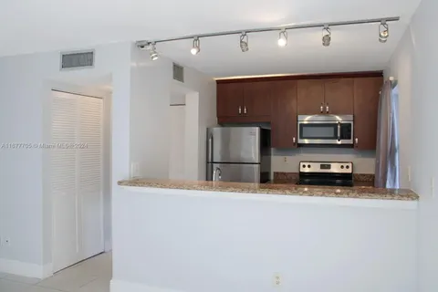 3199 Foxcroft Rd # 116, Miramar FL 33025