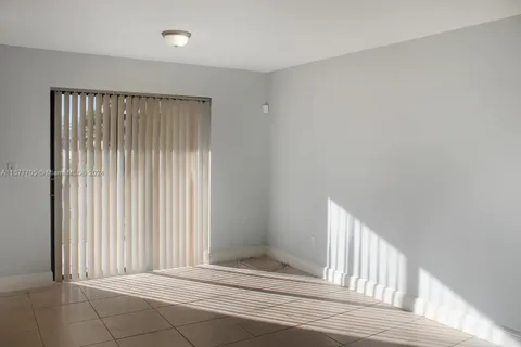 3199 Foxcroft Rd # 116, Miramar FL 33025