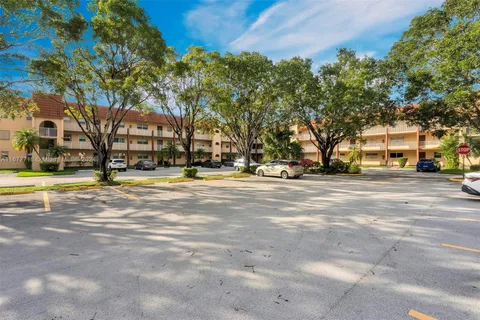 2801 N Pine Island Rd # 207, Sunrise FL 33322