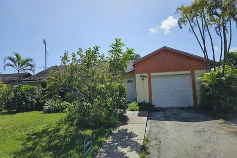 11304 SW 165th Ter, Miami FL 33157