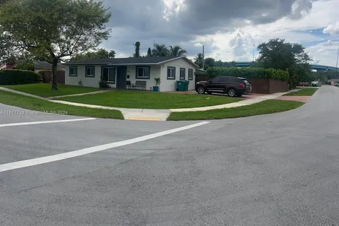 20180 NW 14th Ct, Miami Gardens FL 33169