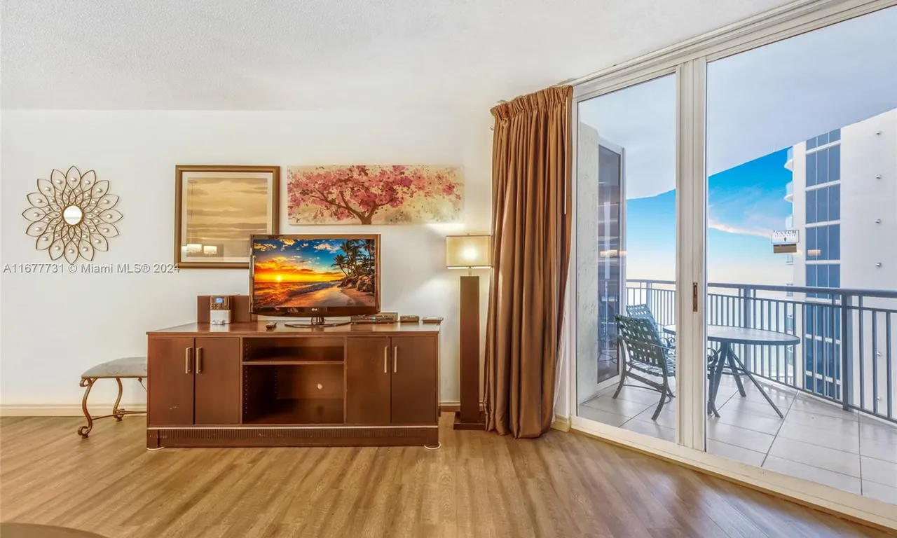 17375 Collins Ave # 1005, Sunny Isles Beach FL 33160