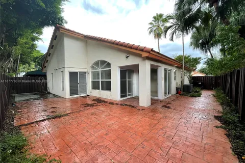 11329 NW 59th Ter, Doral FL 33178