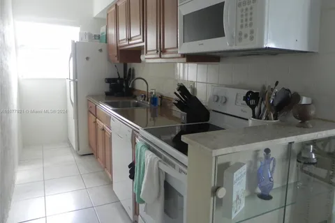 3212 NE 8th Ct # 12, Pompano Beach FL 33062