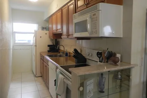3212 NE 8th Ct # 12, Pompano Beach FL 33062