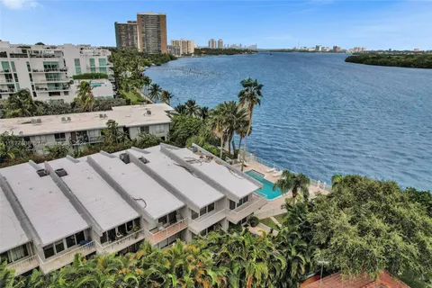 6011 N Bayshore Dr # 2, Miami FL 33137