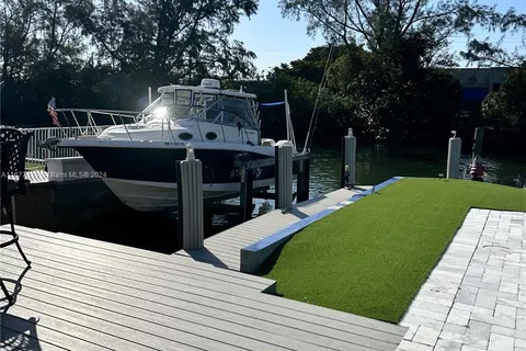 911 NW 7th St # 911, Dania Beach FL 33004