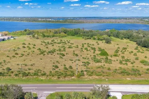 3000 Lucerne Park Rd, Winter Haven FL 33881