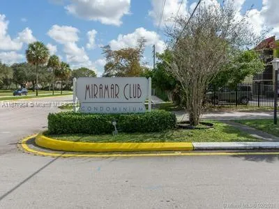 3400 Foxcroft Rd # 109, Miramar FL 33025