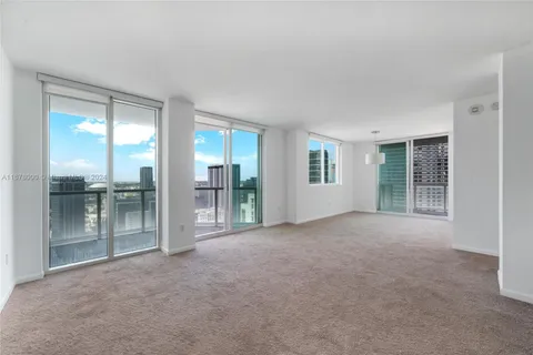 244 Biscayne Blvd # 3808, Miami FL 33132