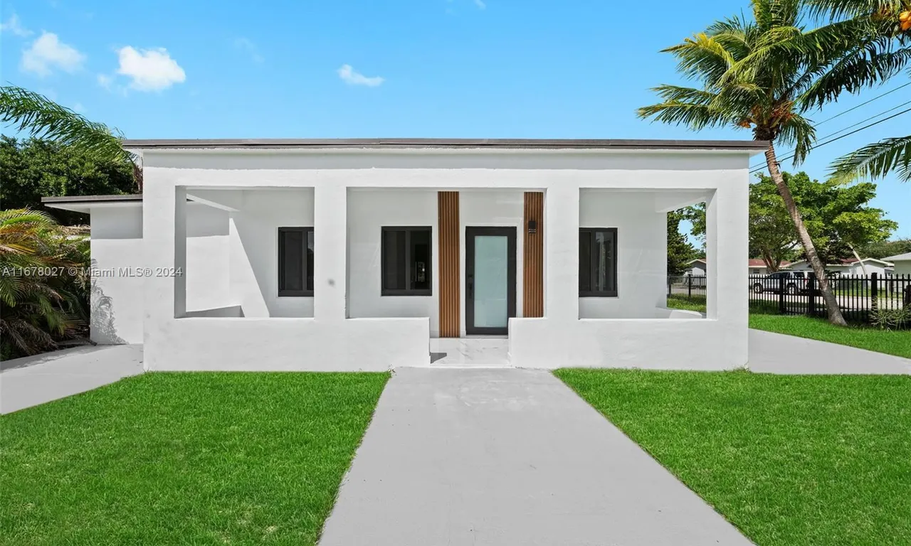 5901 SW 63rd St, South Miami FL 33143