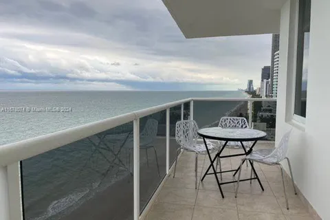 3725 S Ocean Dr # 1402, Hollywood FL 33019