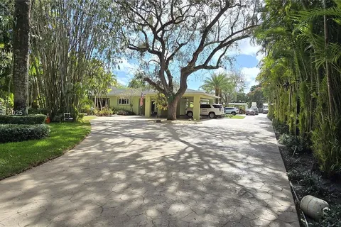 9234 SW 112th St, Miami FL 33176