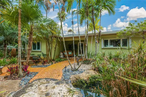 9234 SW 112th St, Miami FL 33176