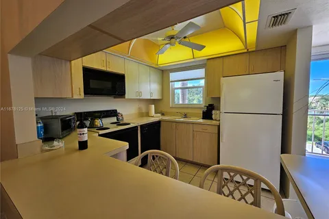 2950 SE Ocean Blvd # 109303, Stuart FL 34996