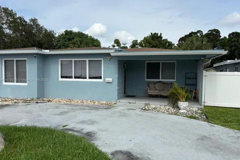 644 SW 7th Ct # 0, Hallandale Beach FL 33009
