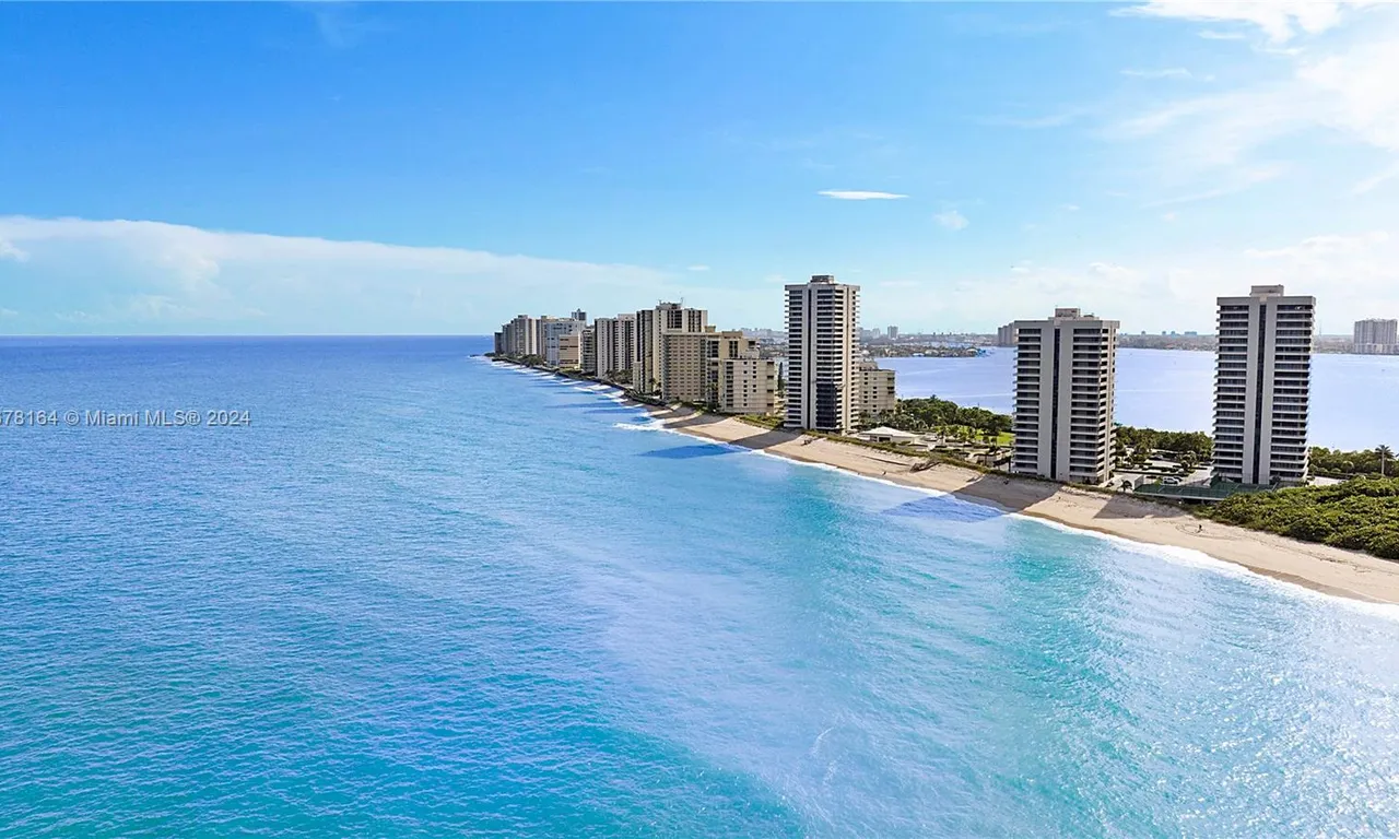 5550 N Ocean Drive # 8B, Singer Island FL 33404