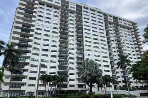 3200 N Port Royale Dr N # 210, Fort Lauderdale FL 33308