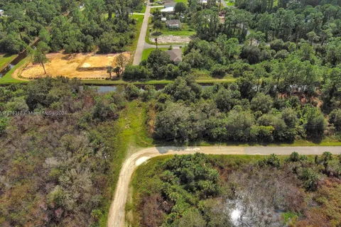 862 ASHLAND ST E, Lehigh Acres FL 33974