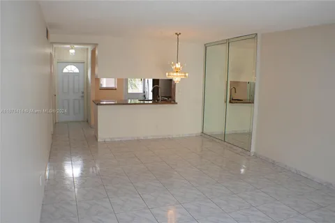 610 NE 12th Ave # 406, Hallandale Beach FL 33009