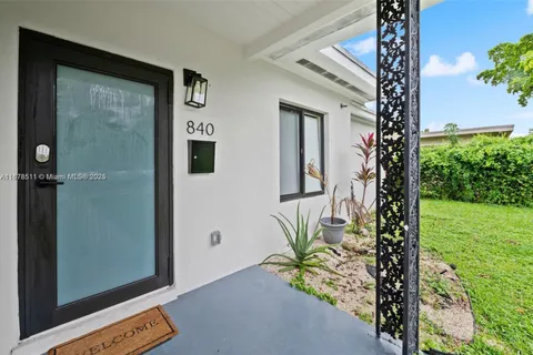 840 NE 143rd St, North Miami FL 33161