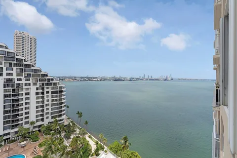 770 Claughton Island Dr # 1709, Miami FL 33131