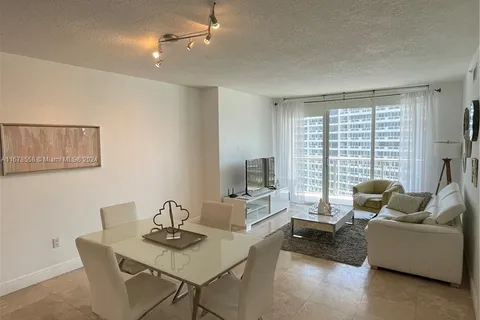 1750 N Bayshore Dr # 2904, Miami FL 33132