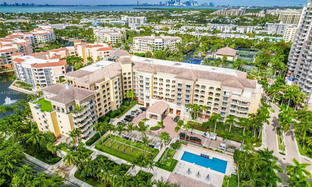 765 Crandon Blvd # 305, Key Biscayne FL 33149