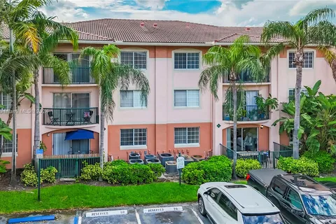 2033 SE 10th Ave # 611, Fort Lauderdale FL 33316