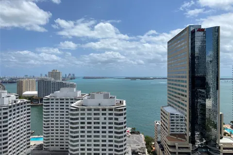951 Brickell Ave # 2508, Miami FL 33131