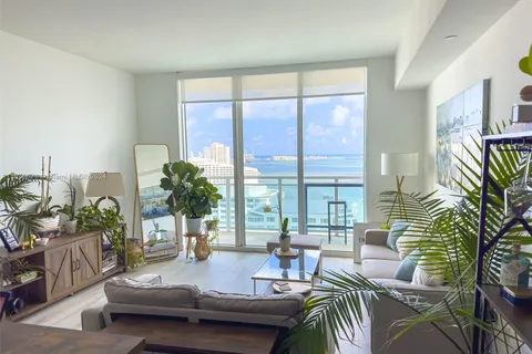 951 Brickell Ave # 2508, Miami FL 33131