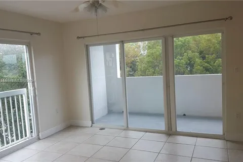 2740 SW 28th Ter # 302, Miami FL 33133