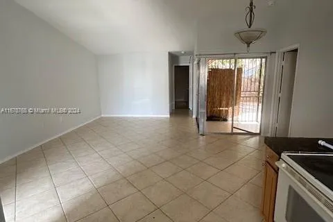 875 NE 213th Ter # 2, Miami FL 33179