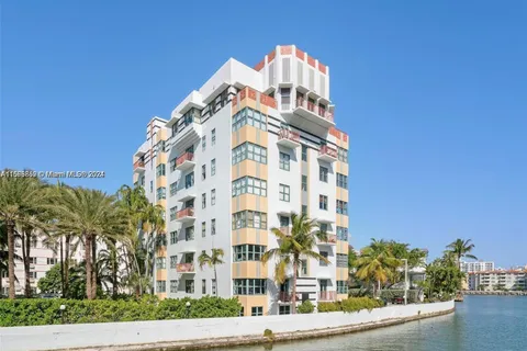 2421 Lake Pancoast Dr # 6A, Miami Beach FL 33140