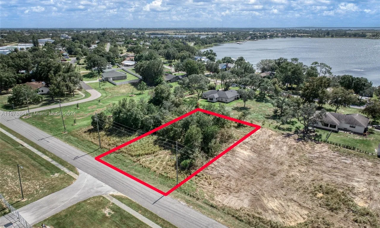 208 MARQUATA DR, Other City - In The State Of Florida FL 33852