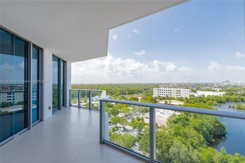 17301 Biscayne Blvd # 1108, North Miami Beach FL 33160